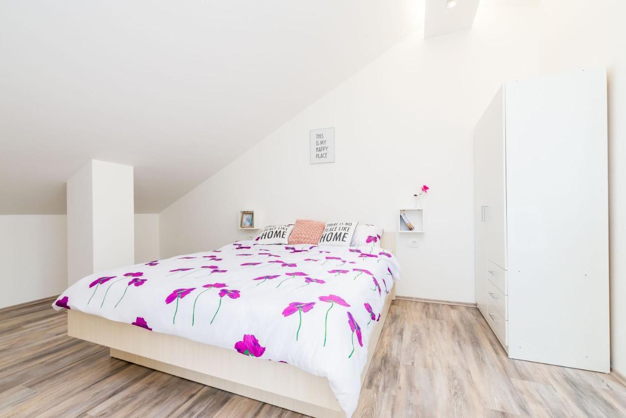 Bovolini's Place Apartment *