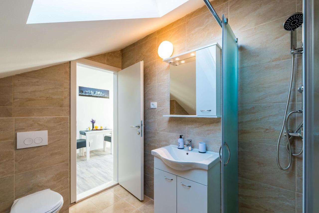 Bovolini's Place Apartment
